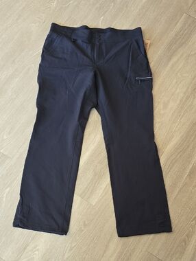 Duluth Trading Women's Black Hills Water-Repellent Pants PLUS